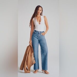 Abercrombie & Fitch Curve Love High Rise Loose Jean - 26 Short